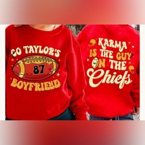 Chiefs Adult Taylor Swift Boyfriend Sweatshirt Size XL Adult NWOT
